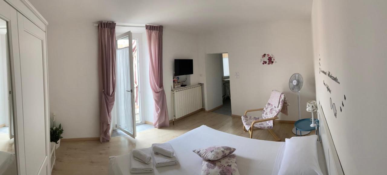 Il Nido Di Tiffany Massino Visconti Exterior foto